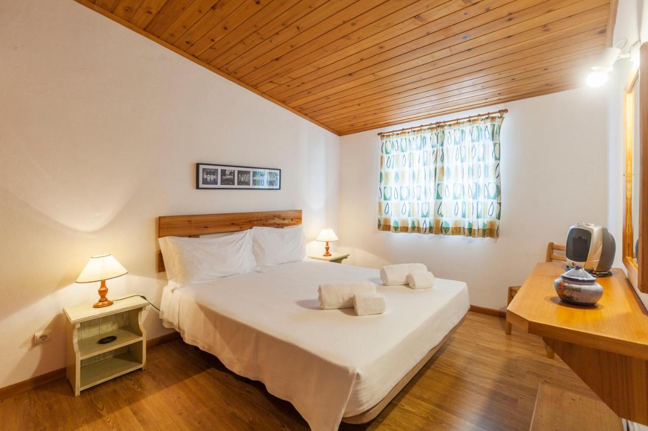 Villa Casas Do Porto à Mosteiros  Extérieur photo